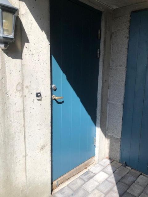 Koselig Nyoppusset 3 Roms Leilighet Med Egen Parkeringsplass I Rolige Omgivelse Naer Sjoen, 2 Mil Nord For Bergen Sentrum. מראה חיצוני תמונה