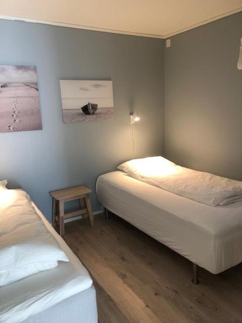 Koselig Nyoppusset 3 Roms Leilighet Med Egen Parkeringsplass I Rolige Omgivelse Naer Sjoen, 2 Mil Nord For Bergen Sentrum. מראה חיצוני תמונה